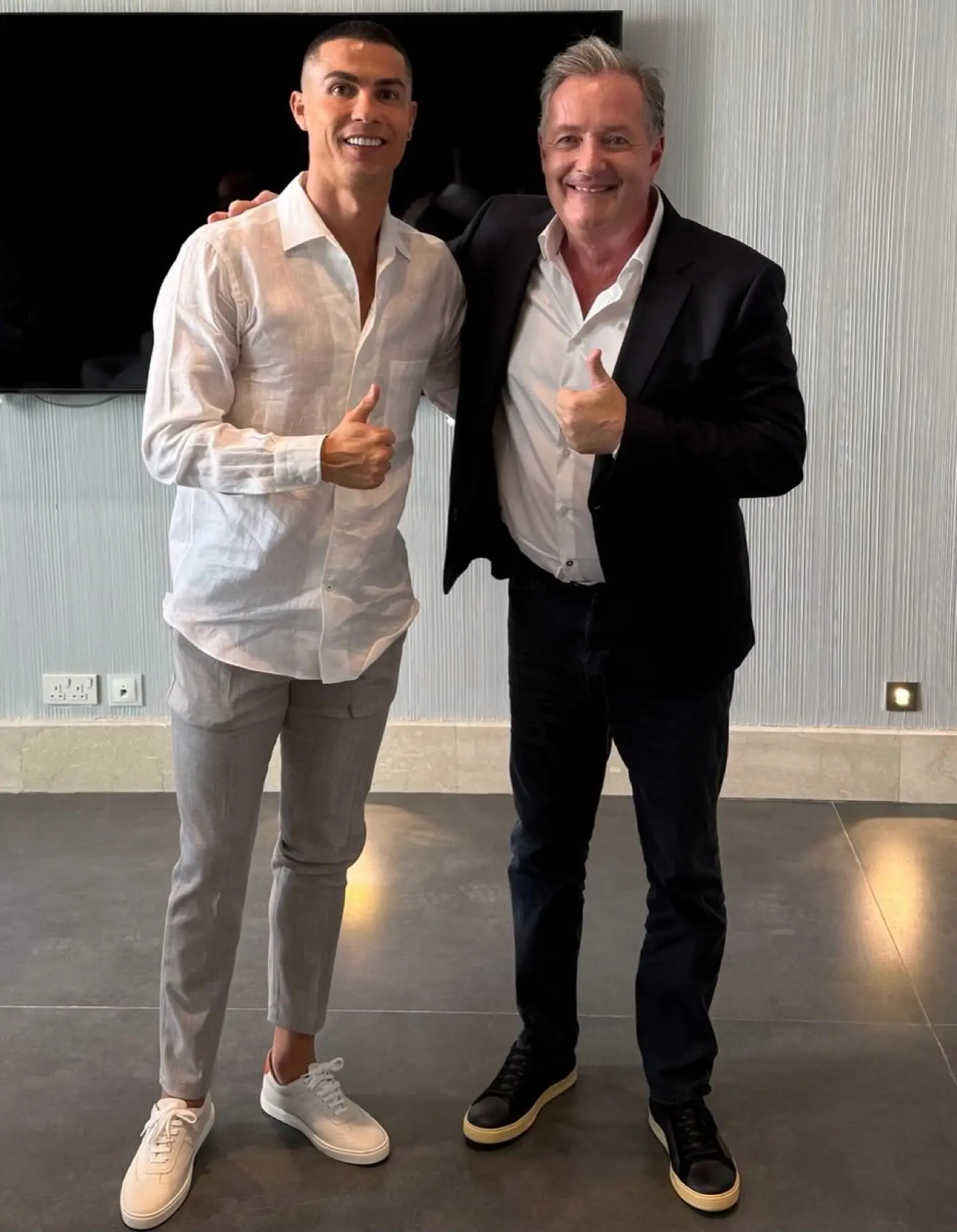 摩根Ins为C罗庆生：史上最伟大的球员，也是个无比真诚的人